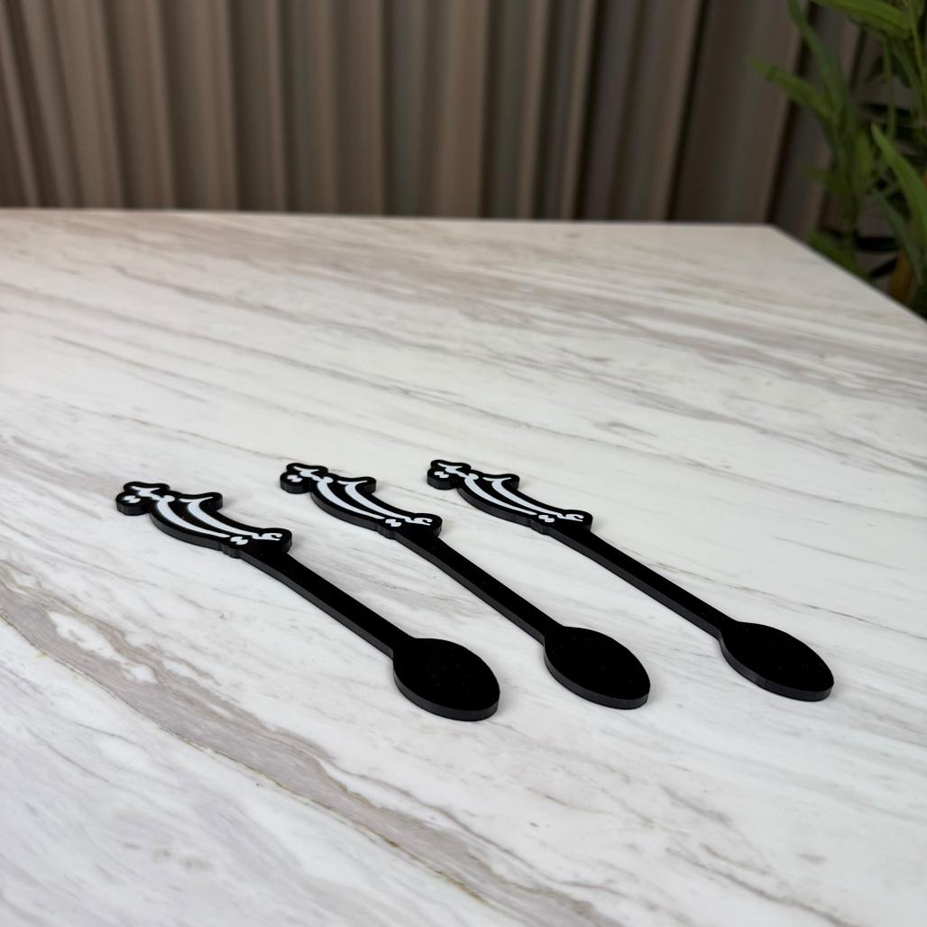 ملعقة أكريليك عيد سعيد – ٣ حبات