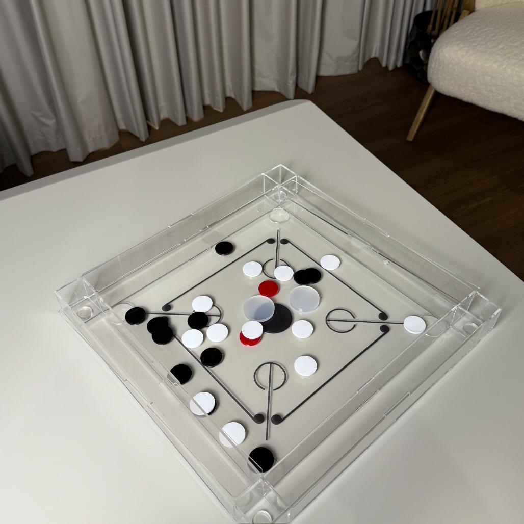 كيرم أكريليك - تصميم فاخر للضيافة والمرح