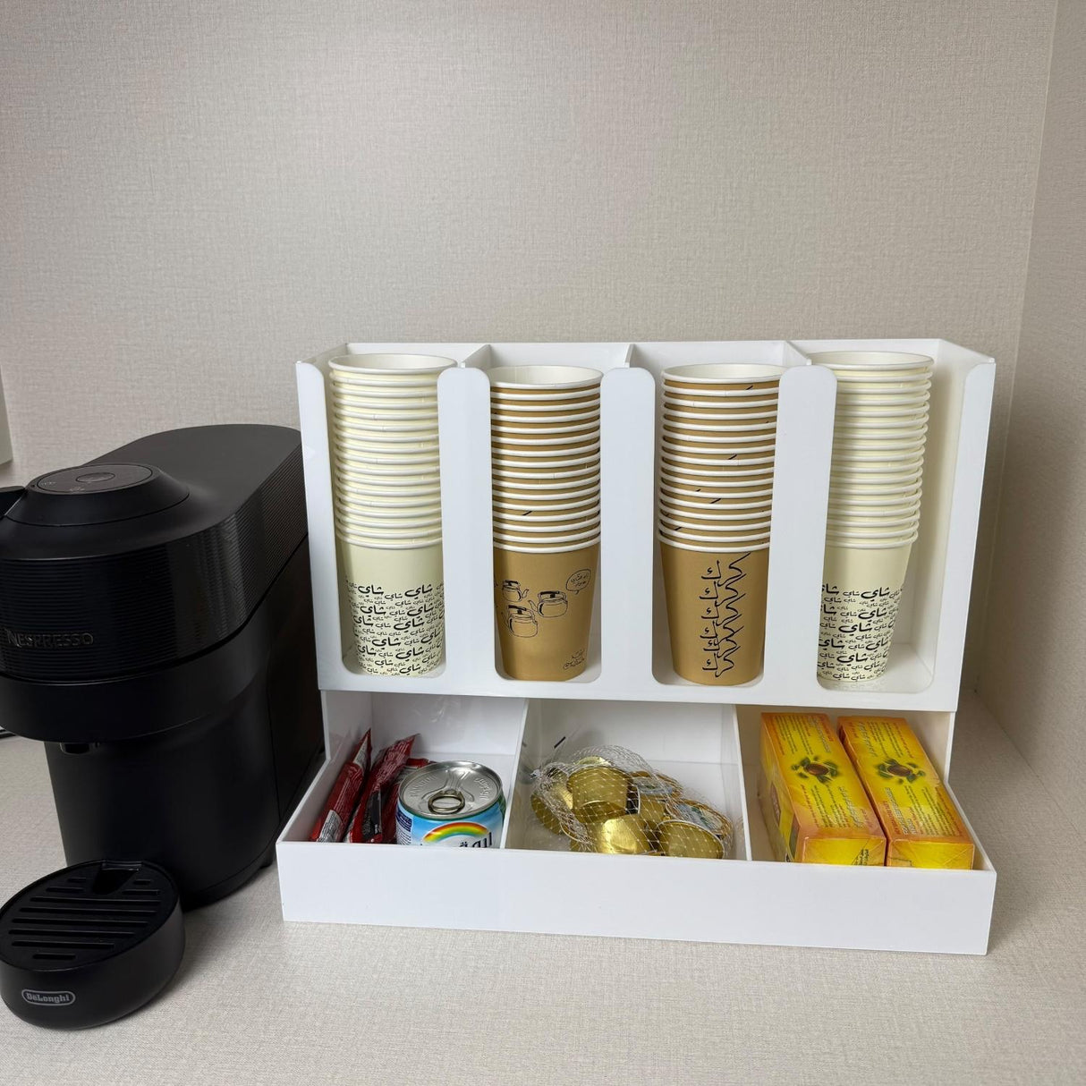 ستاند أكريليك 4 خانات لتنظيم أكواب الضيافة