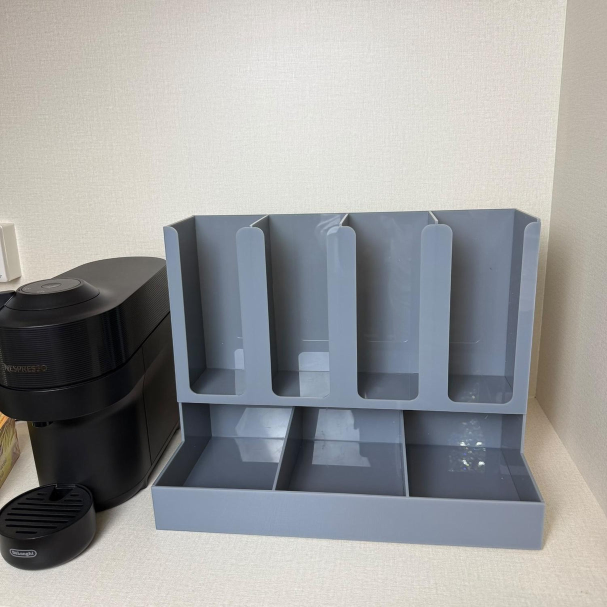 ستاند أكريليك 4 خانات لتنظيم أكواب الضيافة