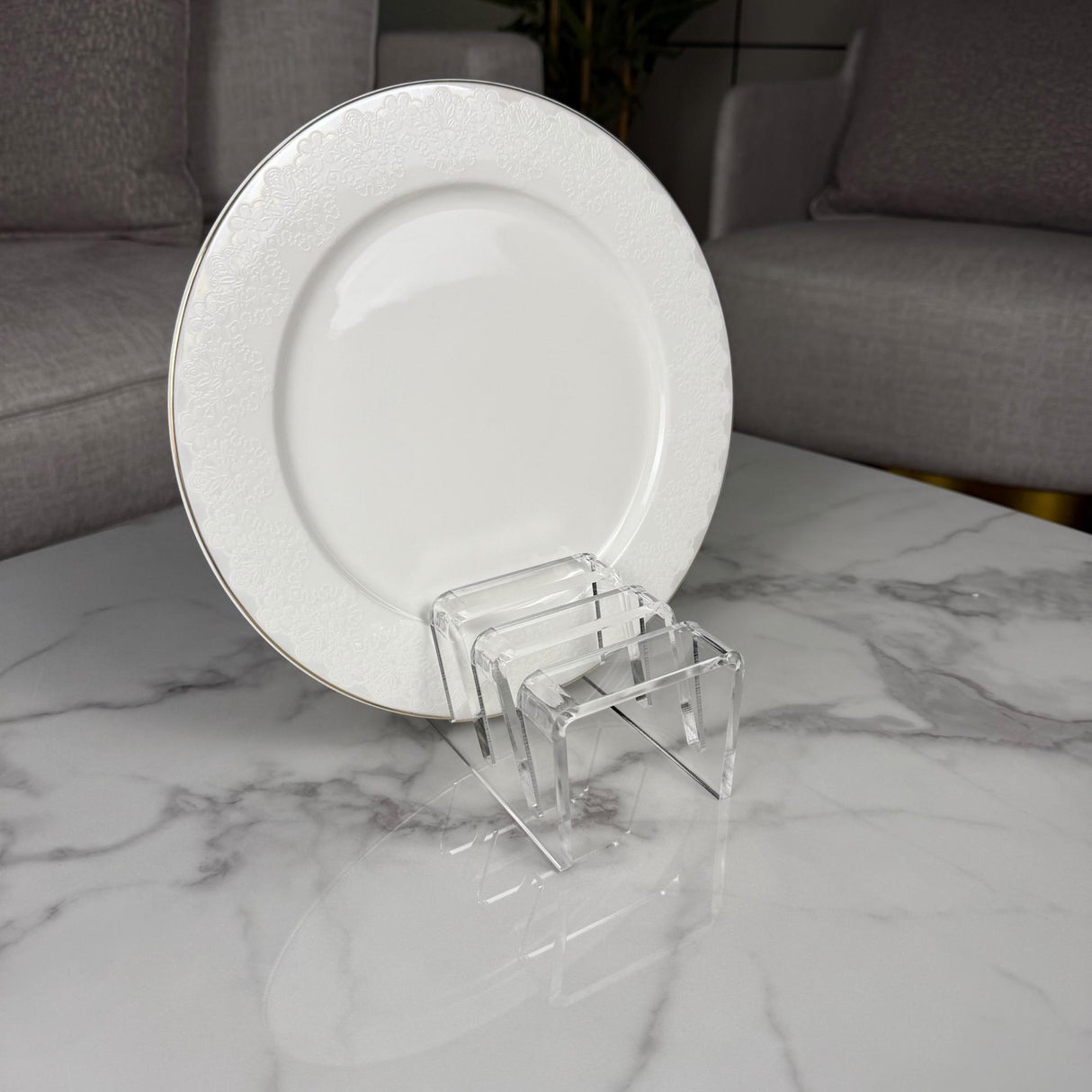 ستاند أكريليك شفاف لترتيب الصحون – متوفر بـ 3 أو 6 فتحات