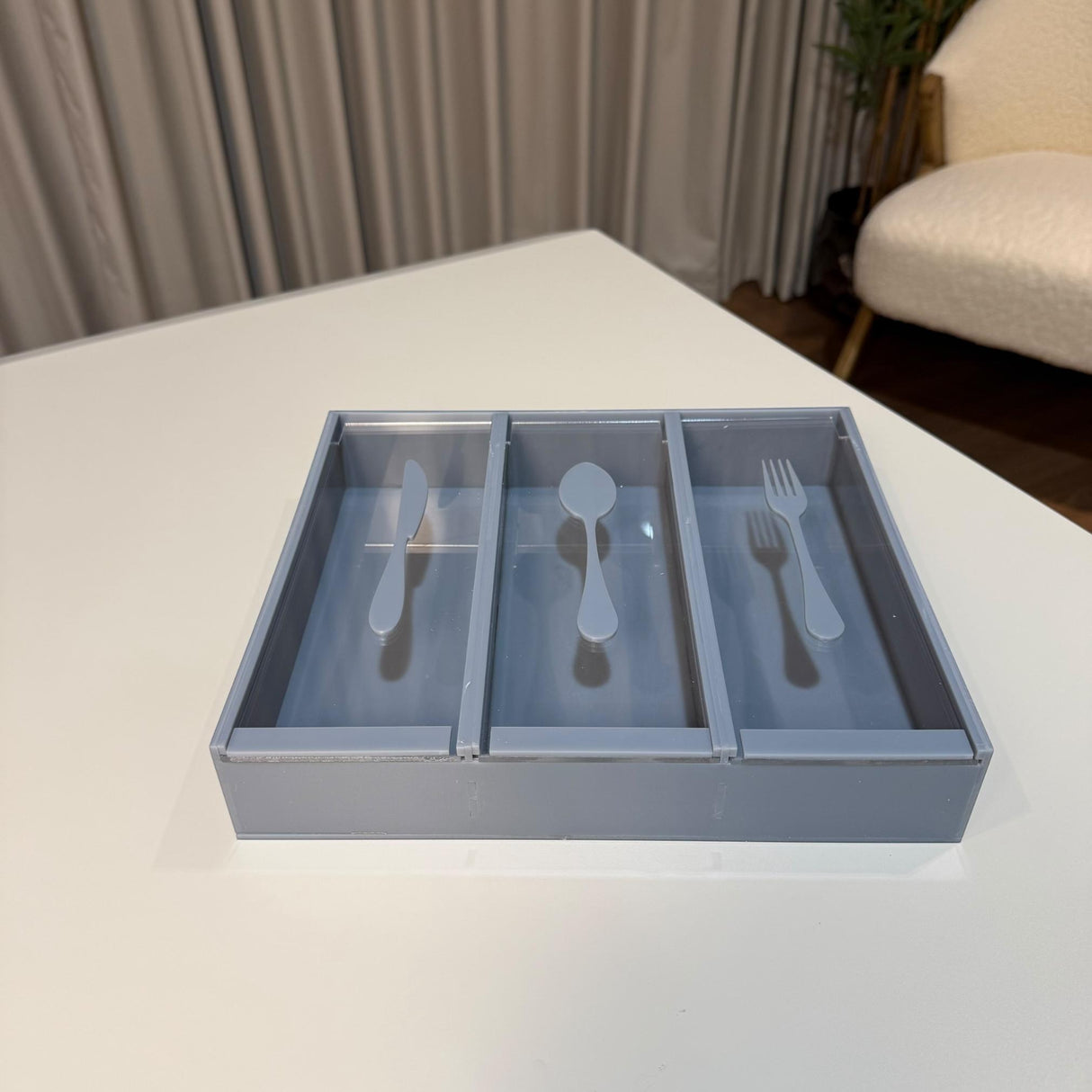 منظّم ثلاثي لأدوات السفرة | أبيض، رصاصي، أسود