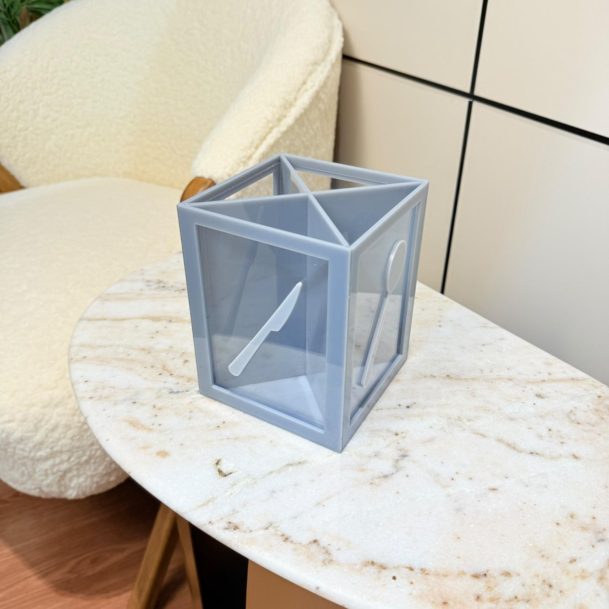 منظّم مكعب لأدوات السفرة | أبيض، أسود، رصاصي