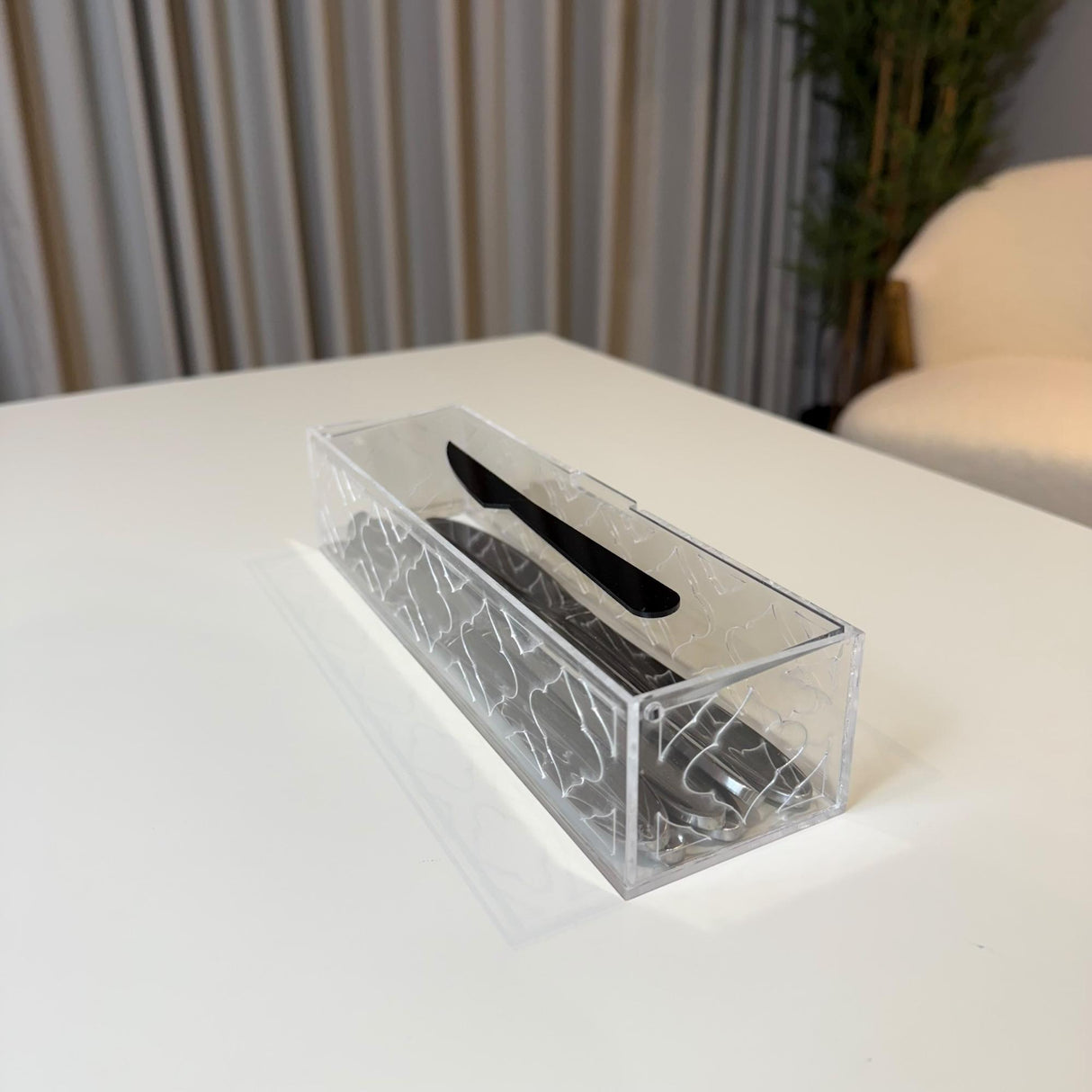 منظّم أدوات السفرة بنقشة محفورة| ثلاث خيارات