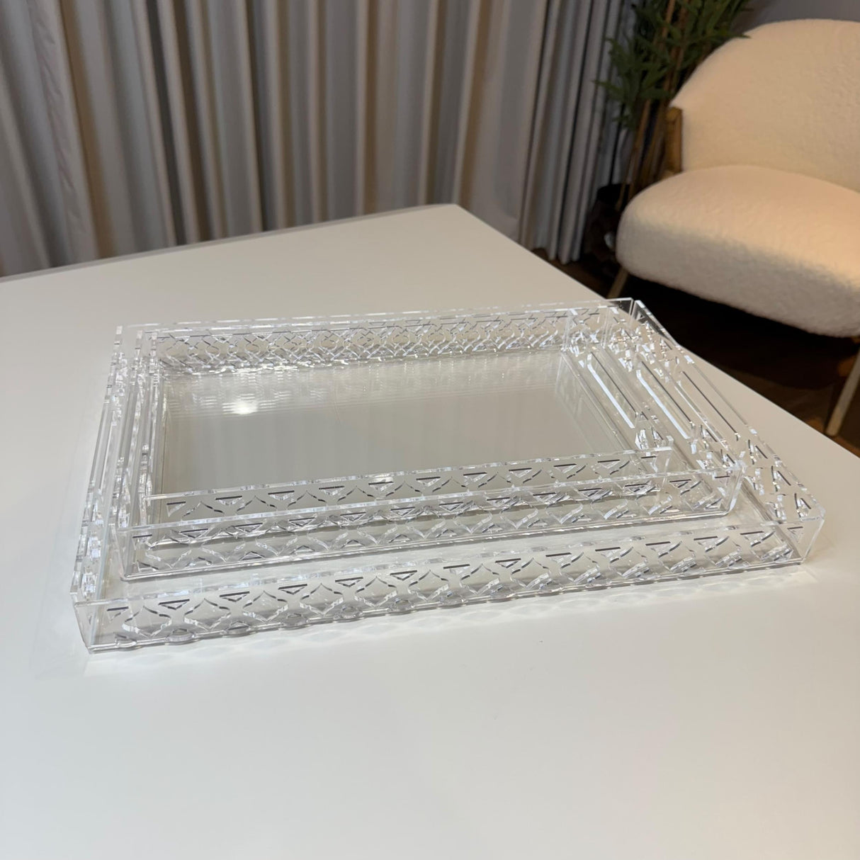 صينية الأكريليك المشبّكة – 3 مقاسات