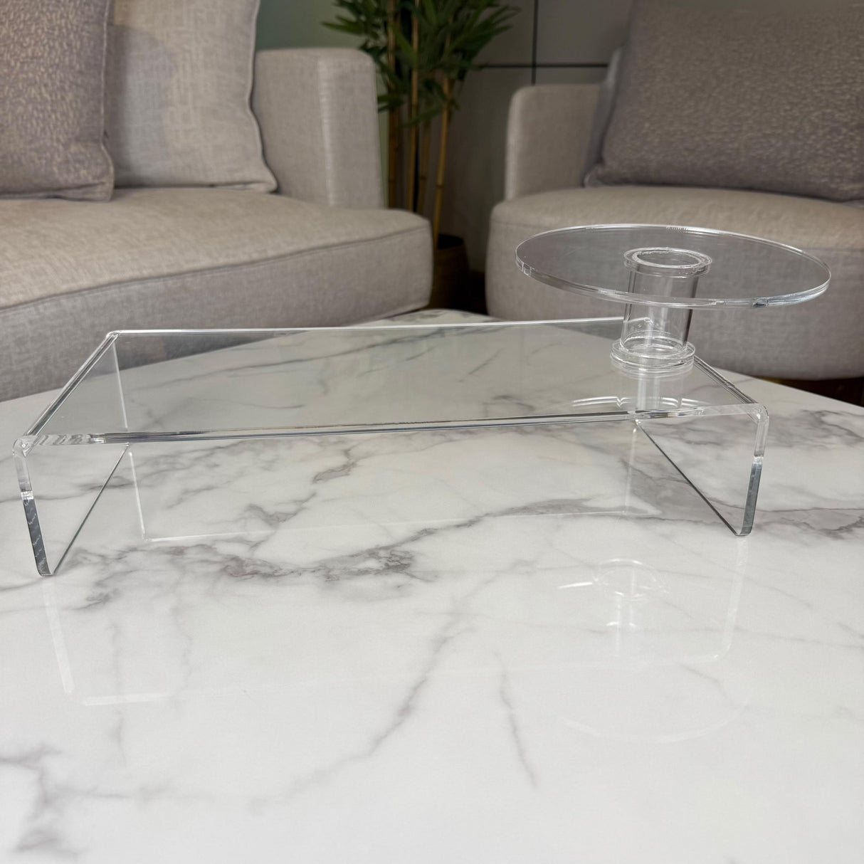 ستاند تقديم مع قاعدة دائرية - تصميم عملي وأنيق