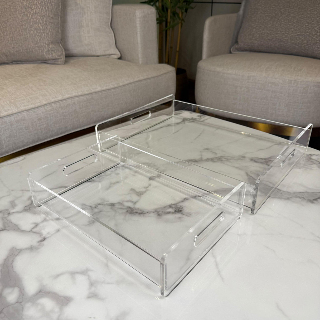 صينية فاخرة بالأكريليك السميك – تصميم جانبي معزز