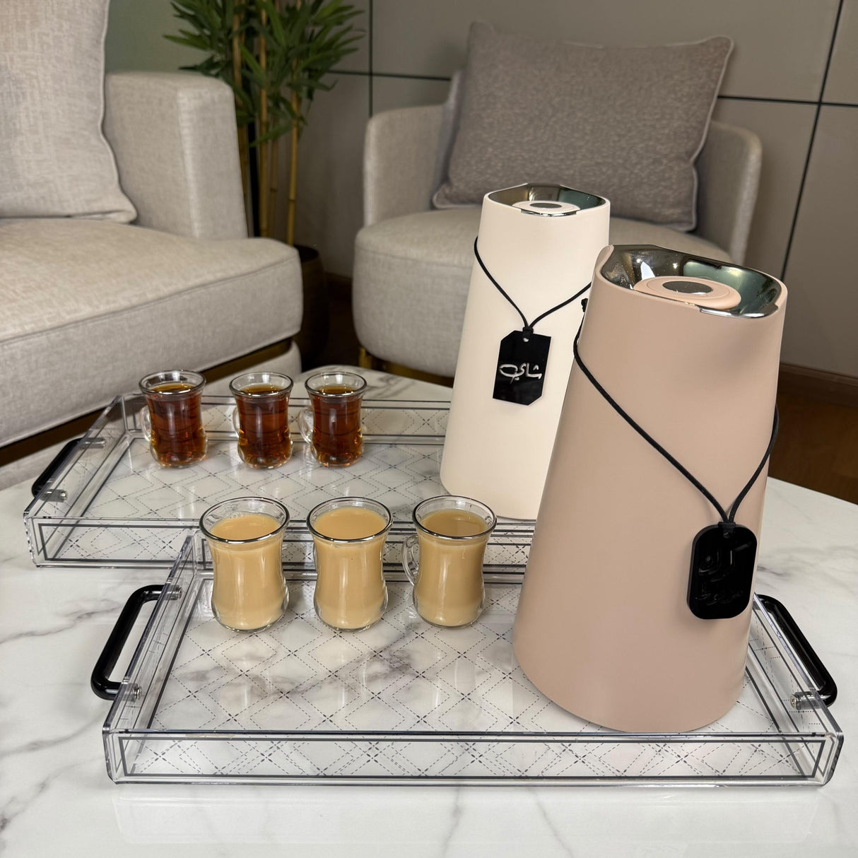 صينية أكريليك بنقشة راقية ومقابض سوده – حجمين