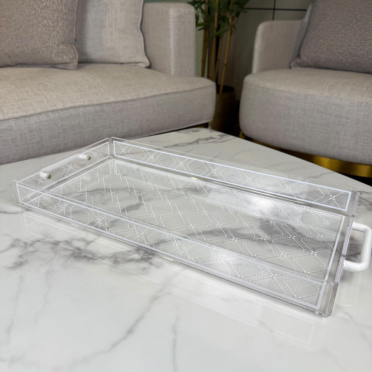 صينية أكريليك بنقشة مميزة ومقابض بيضا – حجمين