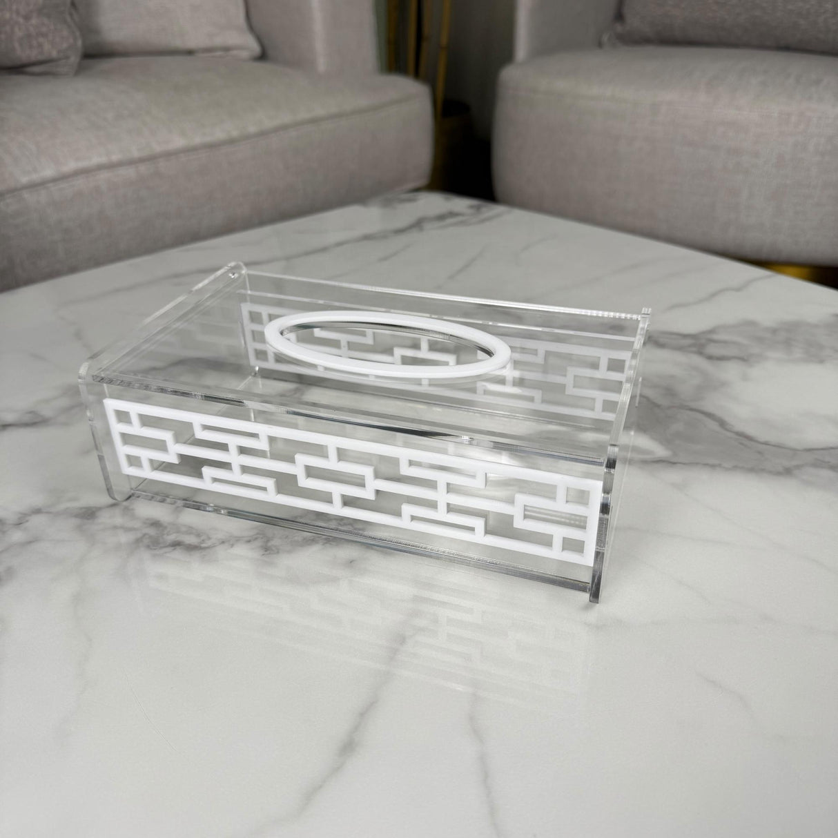 علبة مناديل “نقشة الأطارات” – بتفاصيل سوداء أو بيضاء