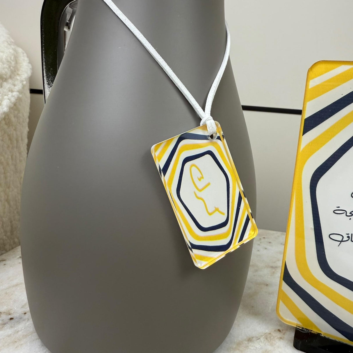 ستاند وتعليقه “عشاق الكرك”