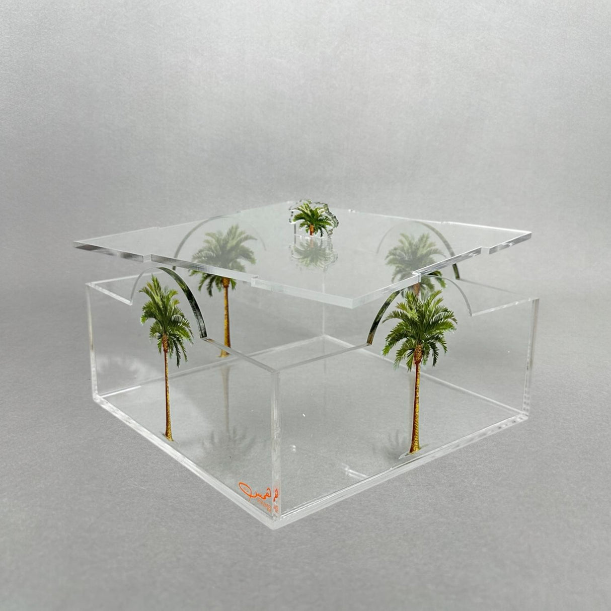 بوكس أكريليك بتصميم النخيل