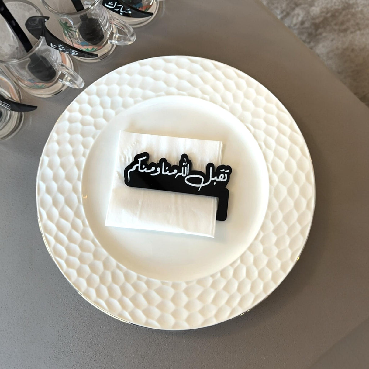 مسكة مناديل أكريليك - تصاميم حصرية من همس الأفكار