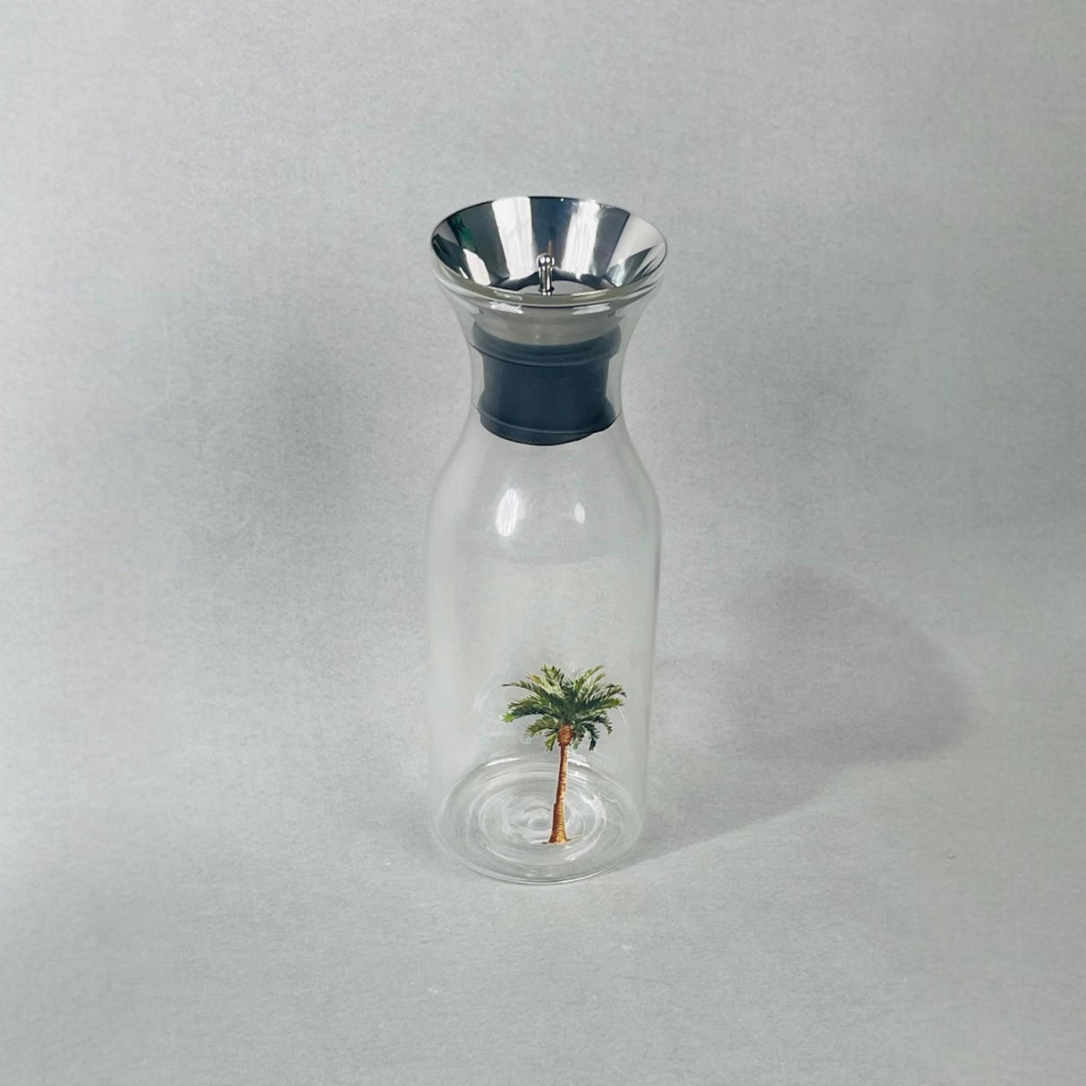قارورة زجاجية فاخرة - روح النخلة من همس الأفكار