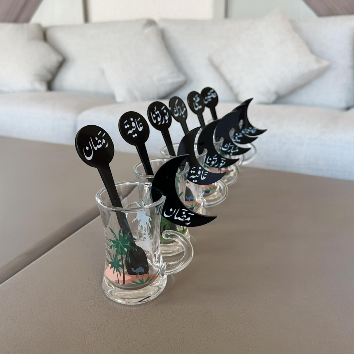 طقم ملاعق أكريليك أنيق