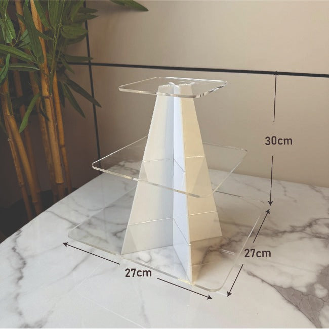 ستاند هرمي للتقديم 3 طبقات بقاعدة داخلية (أسود أو أبيض)