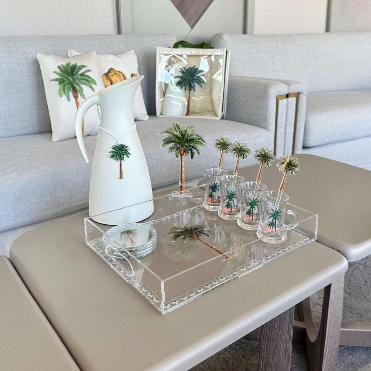 معلقة أكرليك بتصميم النخلة| همس الأفكار