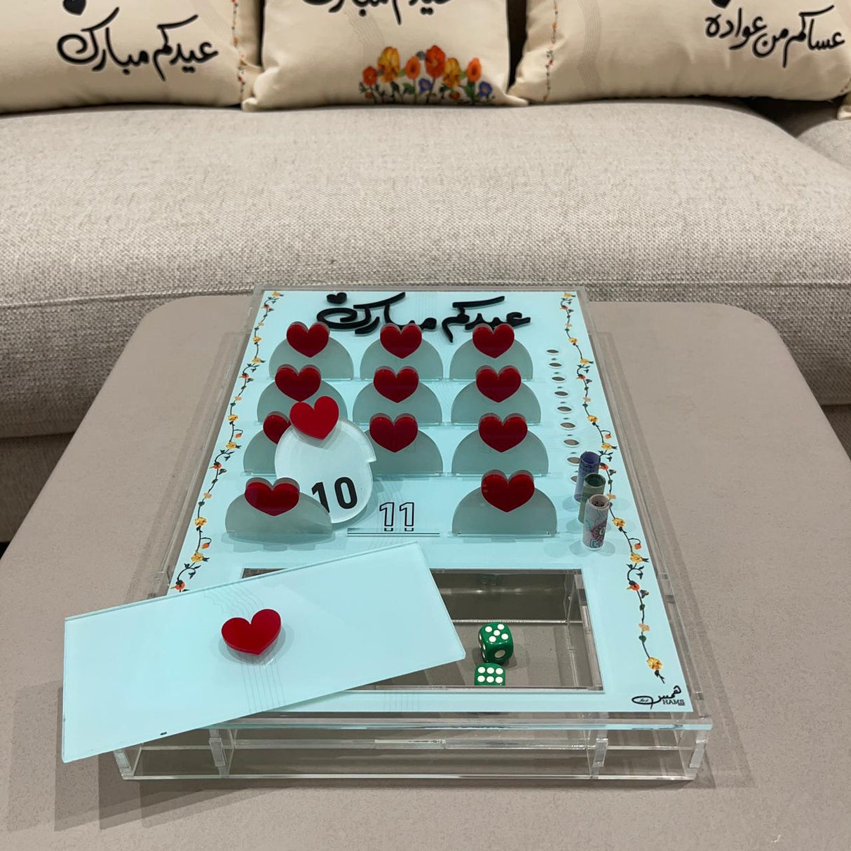 لعبة "حظ العيدية" الأكريليك مع نرد